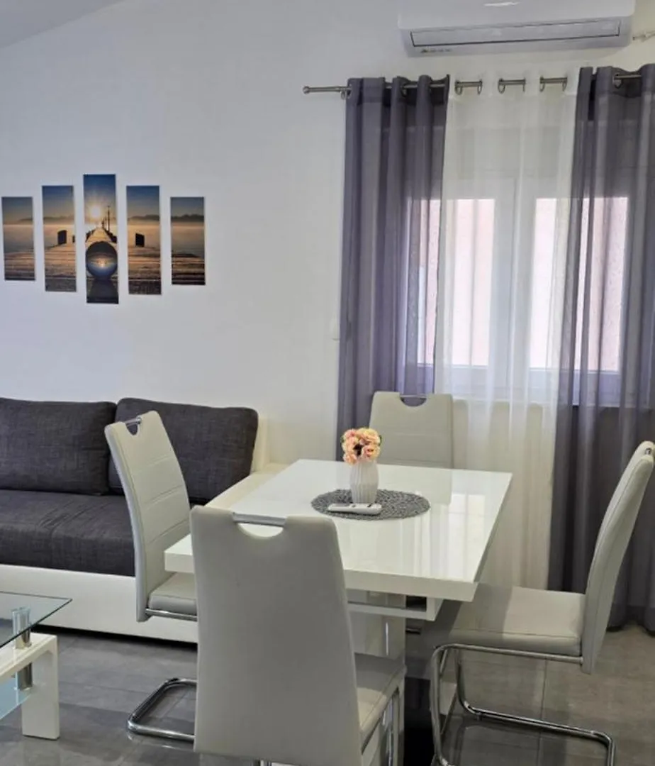 Nikol Apartment Zadar